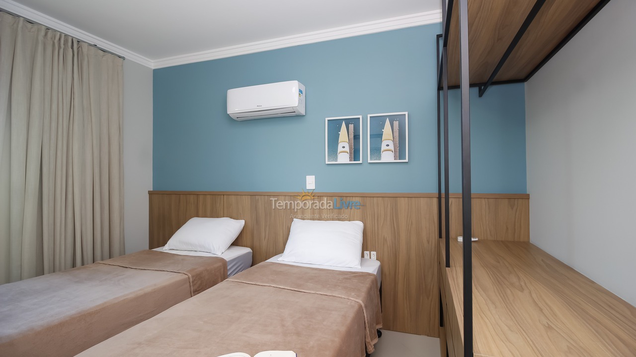 Apartamento para aluguel de temporada em Bombinhas (Canto Grande)