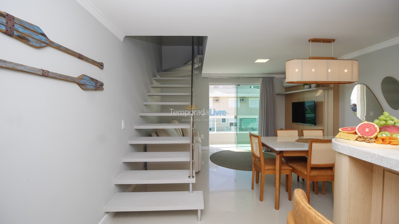 Apartamento para aluguel de temporada em Bombinhas (Canto Grande)