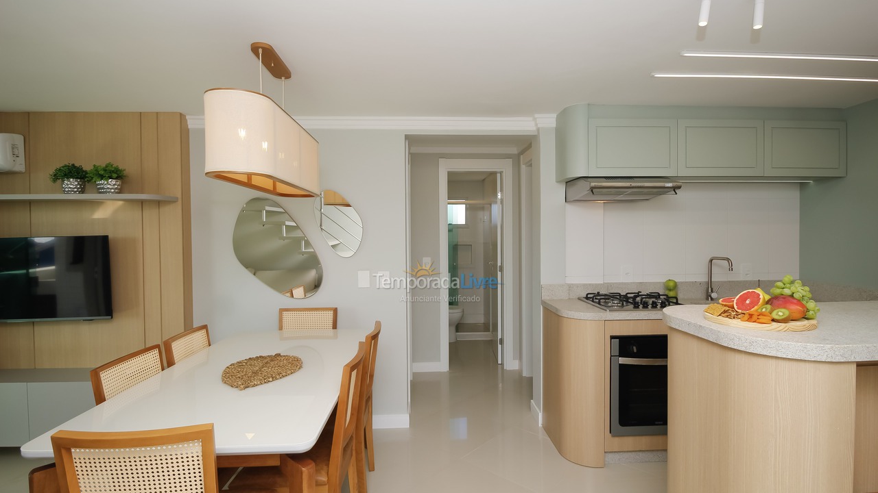 Apartamento para aluguel de temporada em Bombinhas (Canto Grande)