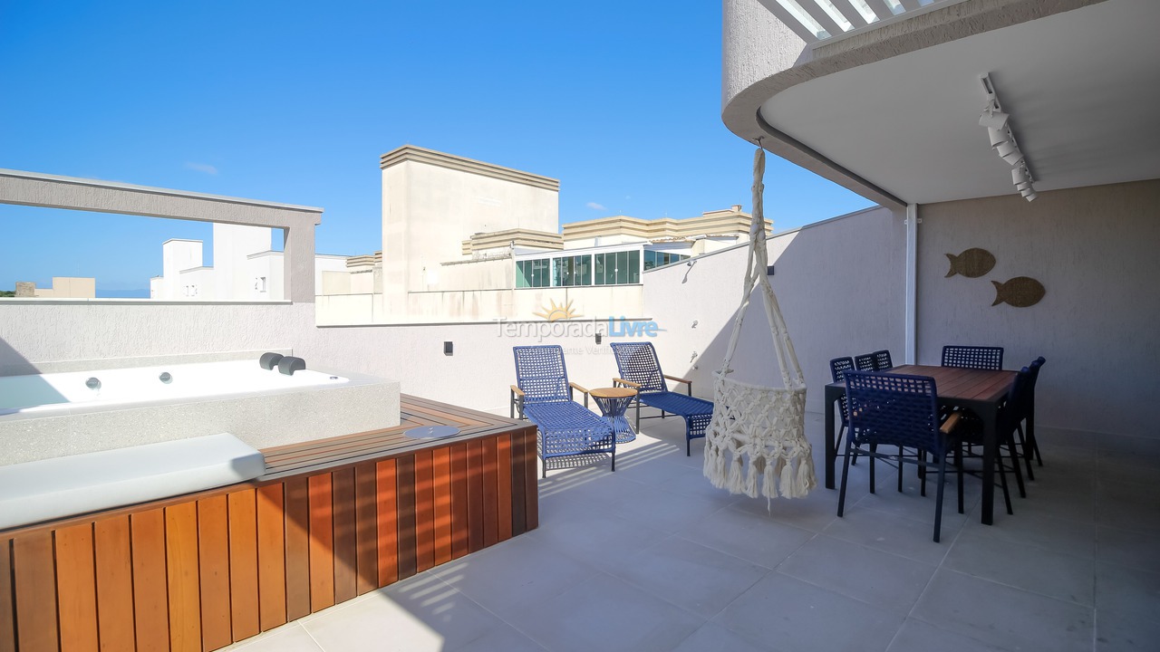 Apartamento para aluguel de temporada em Bombinhas (Canto Grande)