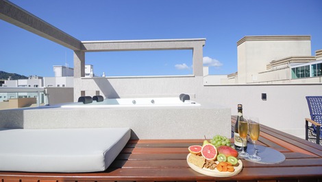 Cobertura Duplex com Spa e vista mar - Praia de Canto Grande