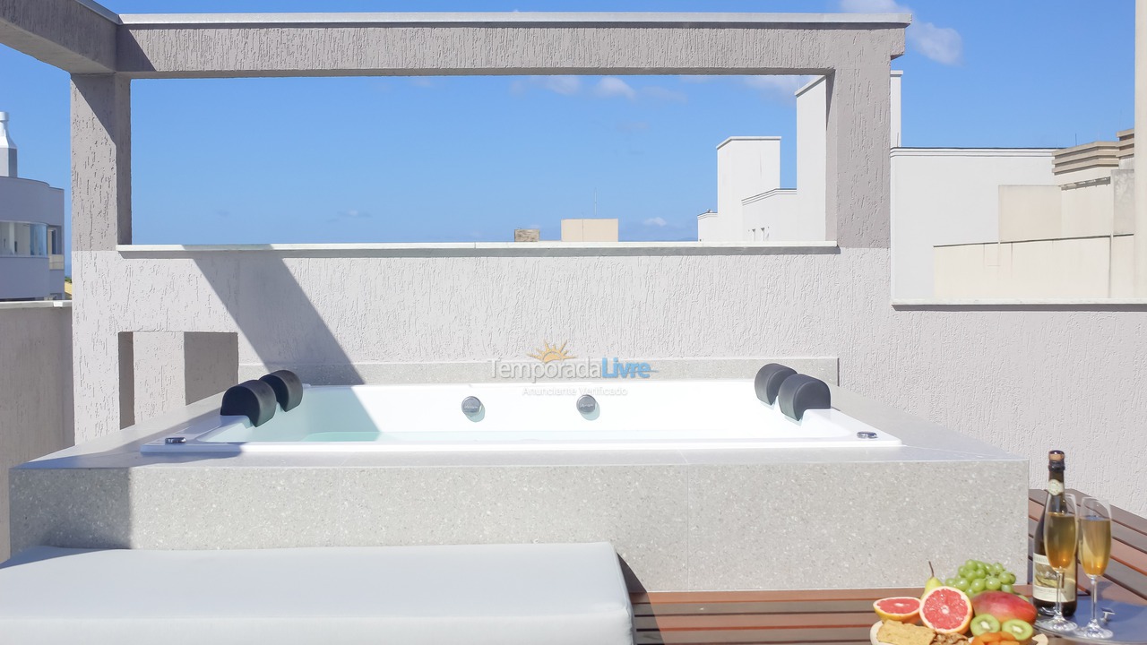 Apartamento para aluguel de temporada em Bombinhas (Canto Grande)