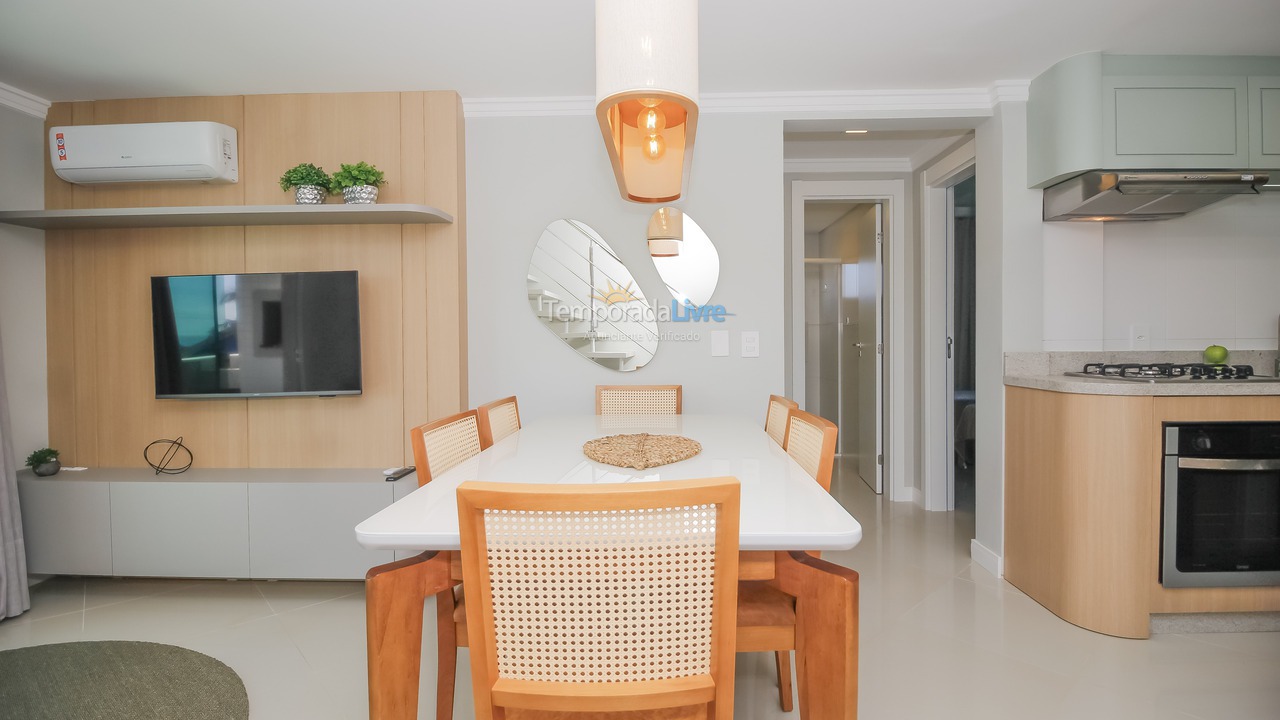 Apartamento para aluguel de temporada em Bombinhas (Canto Grande)