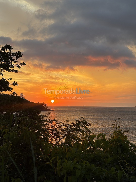 Casa para aluguel de temporada em Ilhabela (Praia do Portinho)