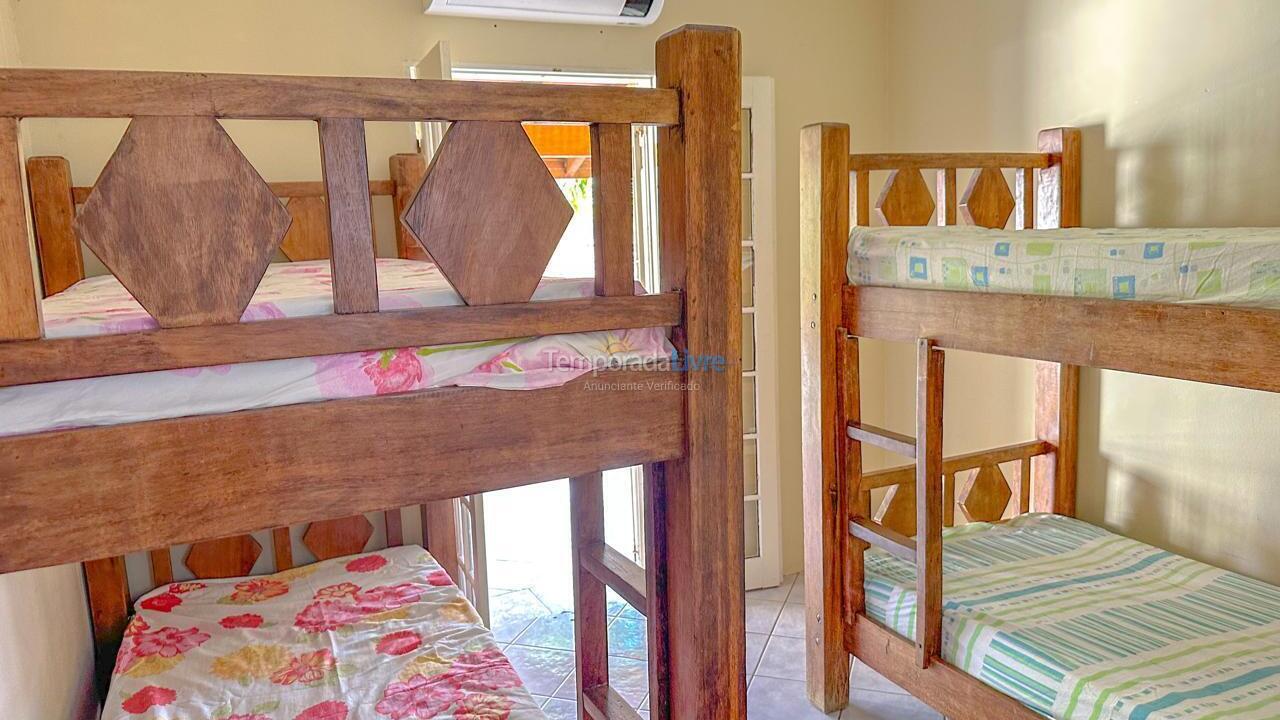House for vacation rental in Ubatuba (Praia das Toninhas)