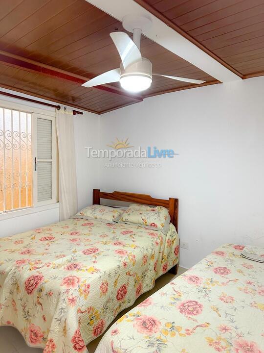House for vacation rental in Ubatuba (Praia das Toninhas)