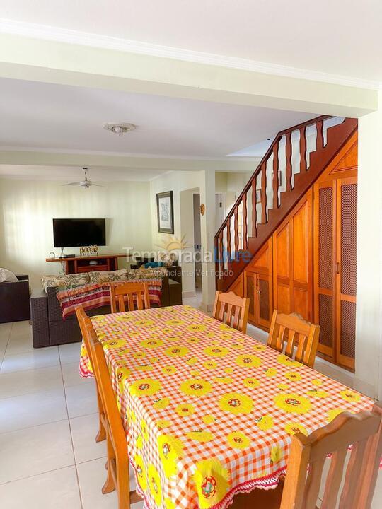House for vacation rental in Ubatuba (Praia das Toninhas)