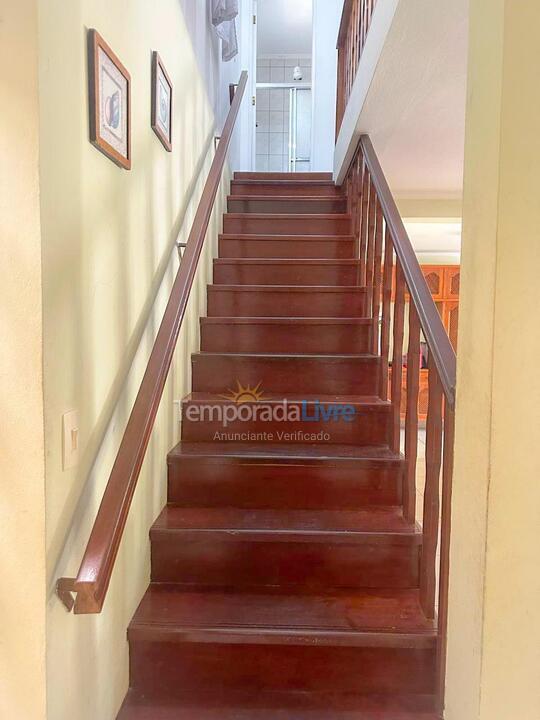 House for vacation rental in Ubatuba (Praia das Toninhas)