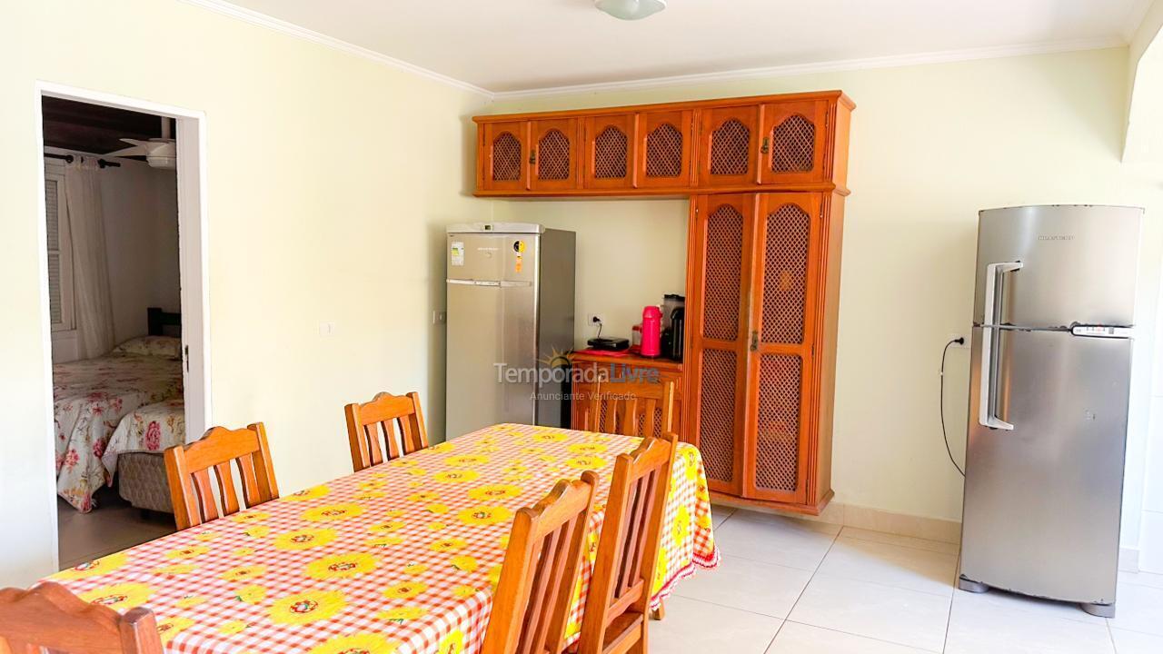 House for vacation rental in Ubatuba (Praia das Toninhas)