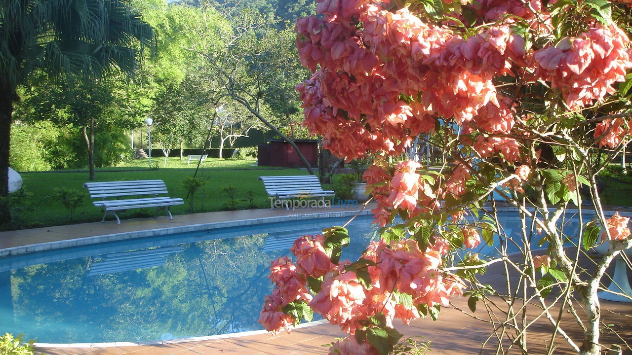 Granja para alquiler de vacaciones em Guapimirim (Espinhaço)