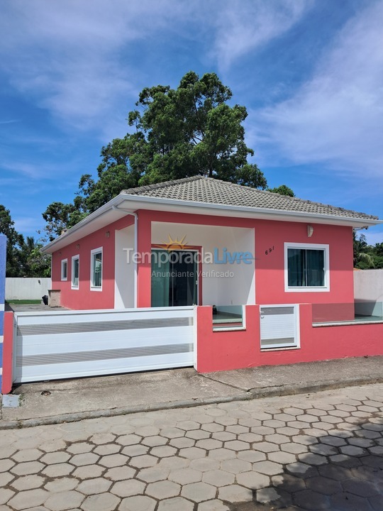 Casa para alquiler de vacaciones em Cabo Frio (Peró)