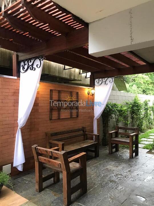 Apartamento para aluguel de temporada em Ubatuba (Toninhas)