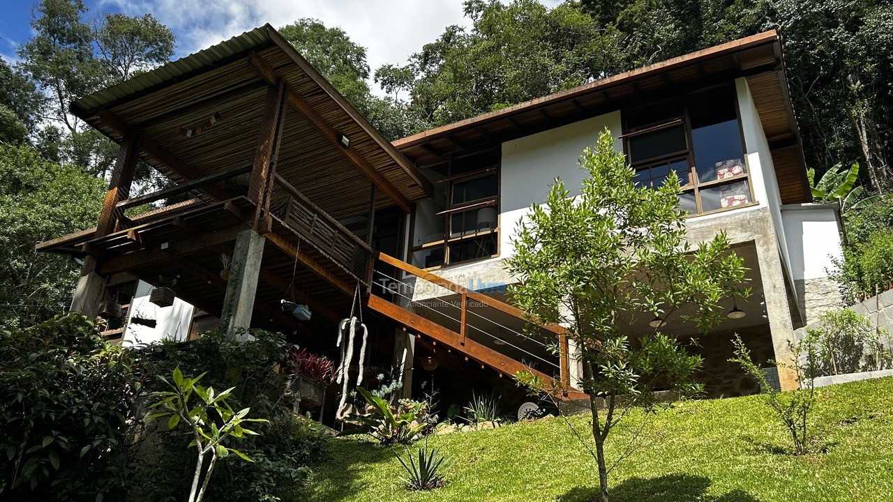 Chácara / sítio para aluguel de temporada em Teresópolis (Pessegueiros)