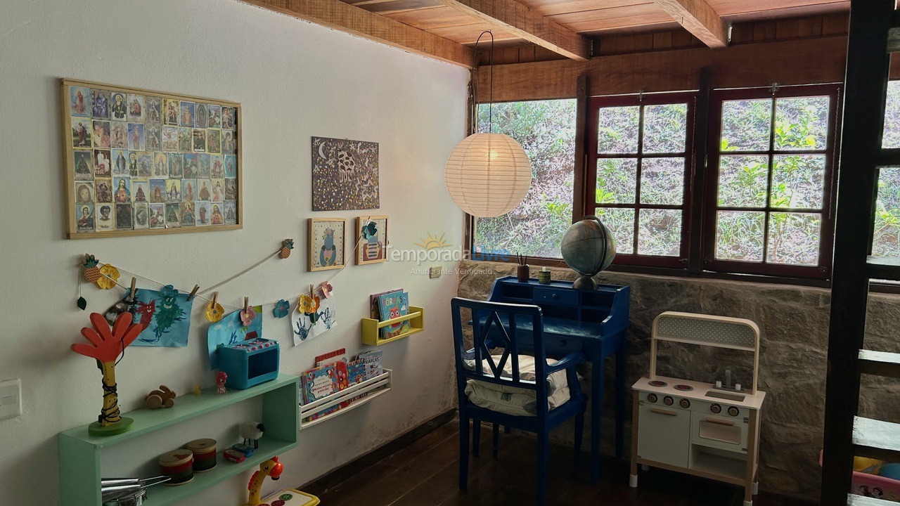 Chácara / sítio para aluguel de temporada em Teresópolis (Pessegueiros)