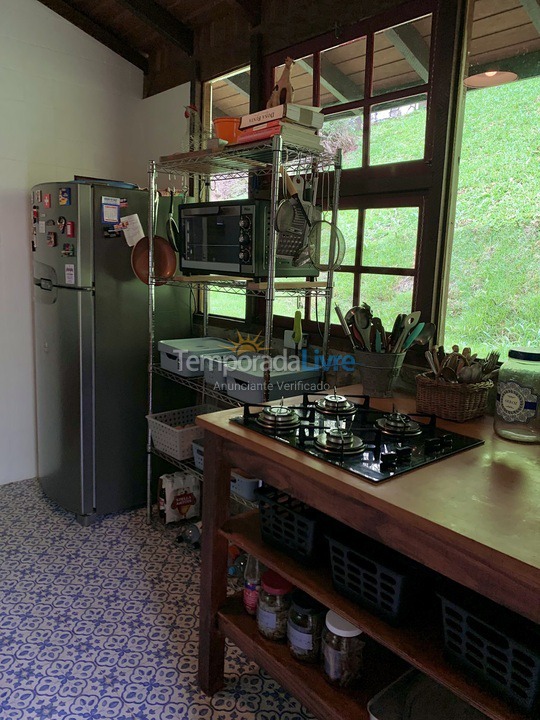 Chácara / sítio para aluguel de temporada em Teresópolis (Pessegueiros)