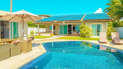 Beachfront house, right on the sand, PE