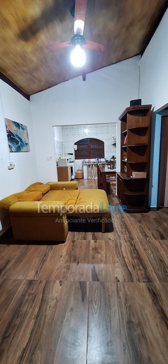Casa para aluguel de temporada em São Sebastião (Boiçucanga)