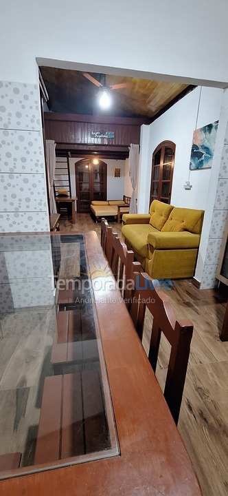 Casa para aluguel de temporada em São Sebastião (Boiçucanga)