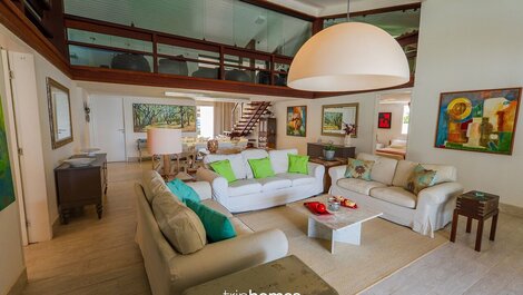 Beachfront house, right on the sand, PE