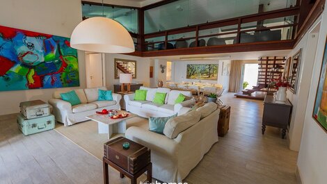 Beachfront house, right on the sand, PE