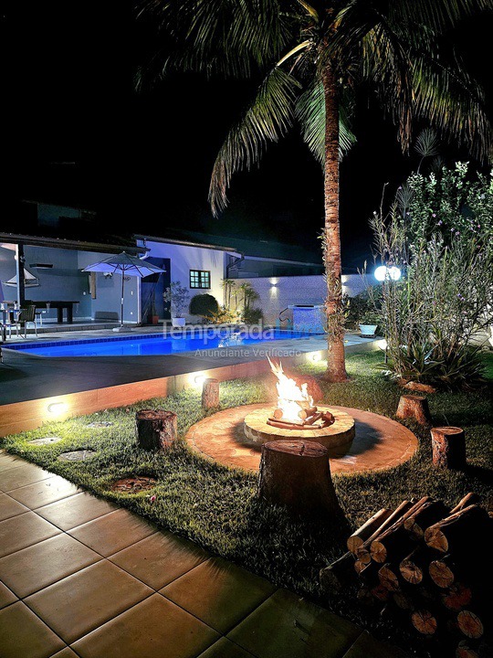 Casa para aluguel de temporada em Caraguatatuba (Praia da Mococa)