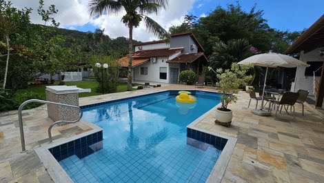 Casa de Praia em condomínio fechado