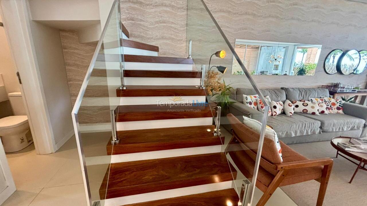 Casa para aluguel de temporada em São Sebastião (Maresias)