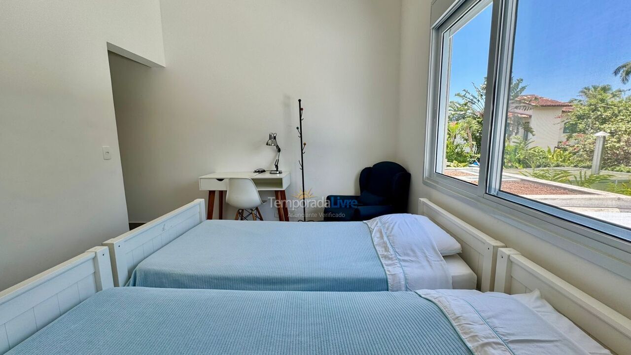 Casa para alquiler de vacaciones em São Sebastião (Praia da Baleia)