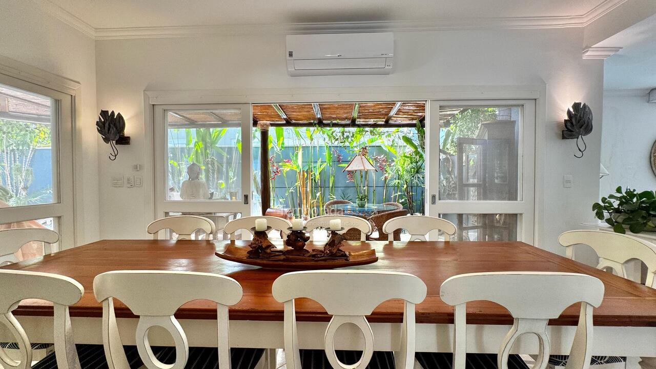 Casa para aluguel de temporada em São Sebastião (Praia da Baleia)