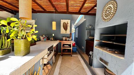 LINDA CASA NA PRAIA DA BALEIA