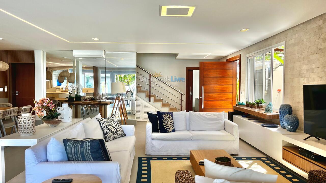 Casa para alquiler de vacaciones em São Sebastião (Praia da Baleia)