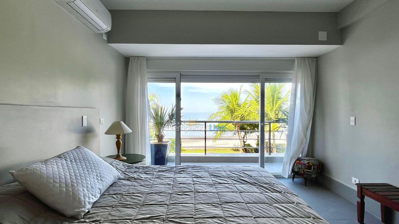 Casa para alquiler de vacaciones em São Sebastião (Praia da Baleia)