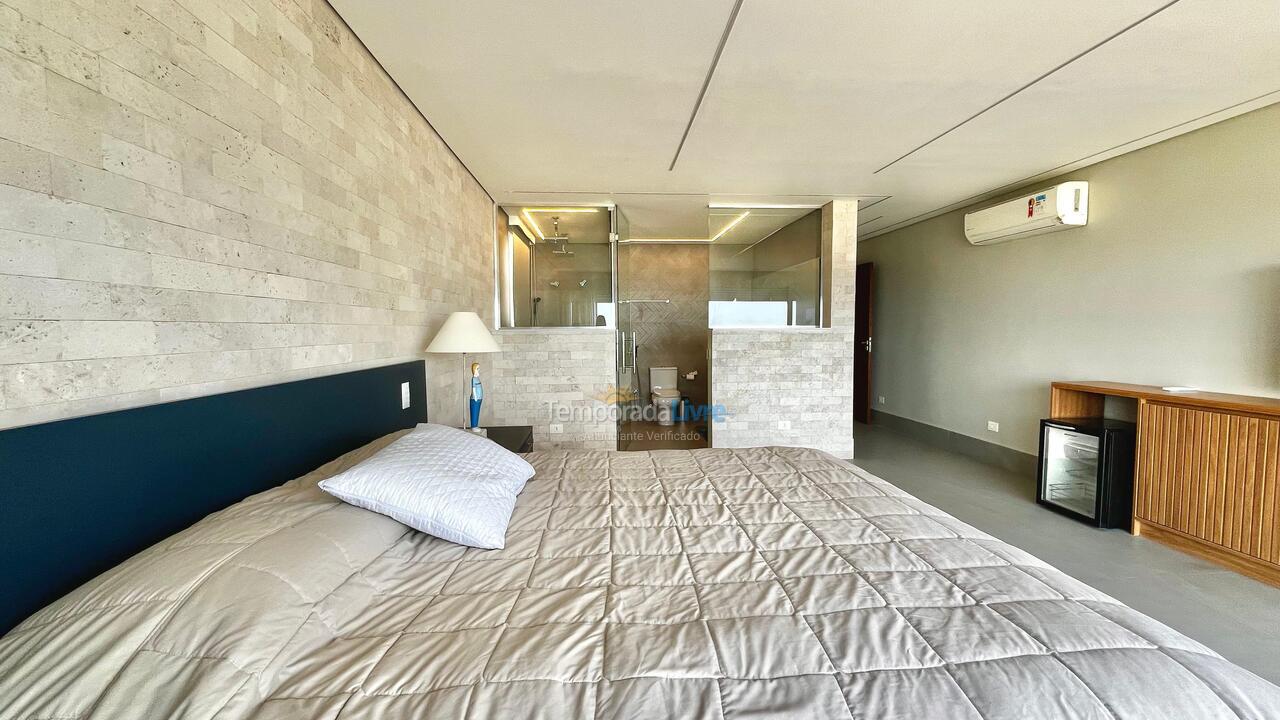 Casa para alquiler de vacaciones em São Sebastião (Praia da Baleia)