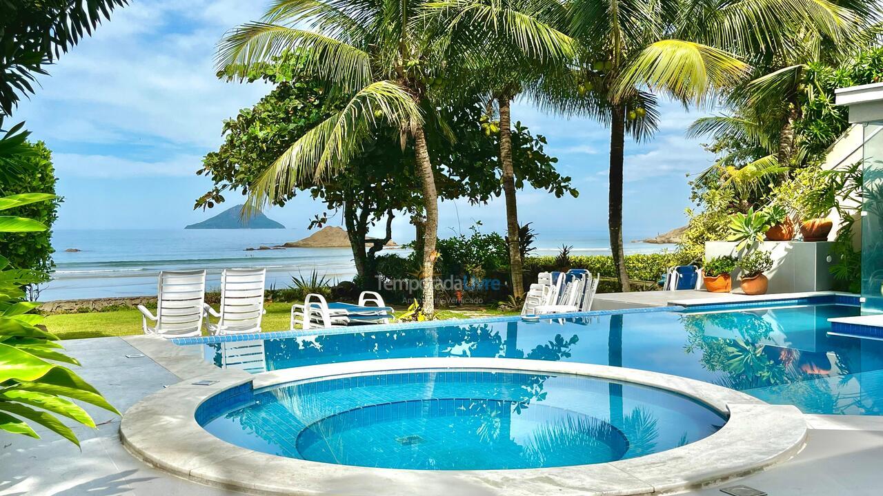 Casa para alquiler de vacaciones em São Sebastião (Praia da Baleia)