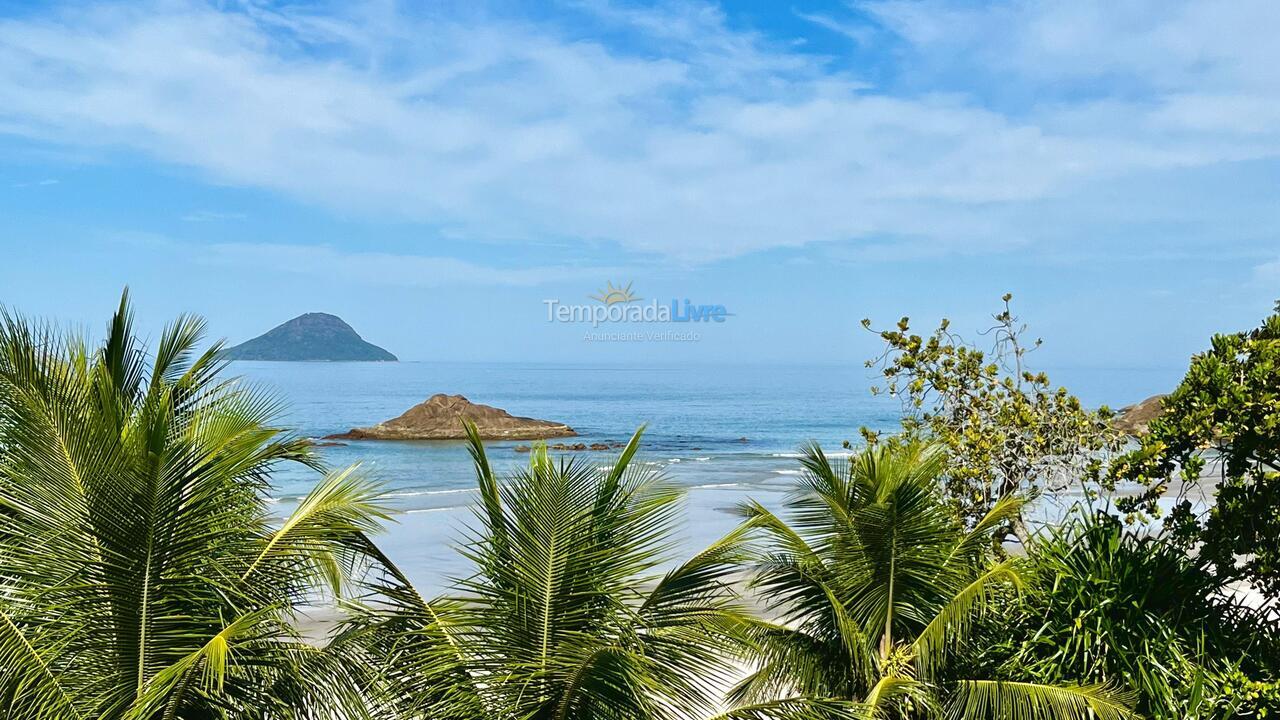Casa para alquiler de vacaciones em São Sebastião (Praia da Baleia)