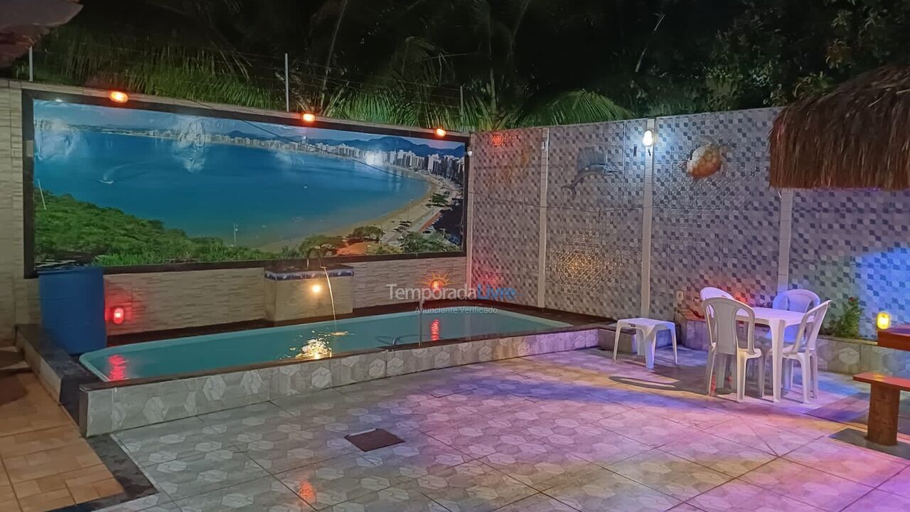 Casa para aluguel de temporada em Guarapari (Praia do Morro)