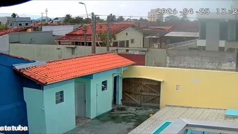 HOUSE SEASONAL CARAGUATATUBA WITH SWIMMING POOL 100 MTS FROM THE BEACH