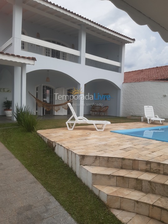 Casa para alquiler de vacaciones em Peruíbe (Jardim Ribamar)