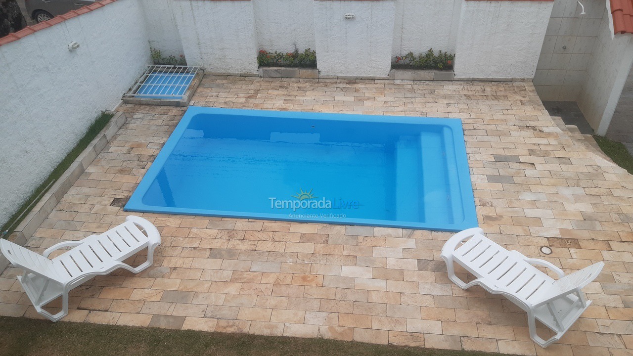 Casa para alquiler de vacaciones em Peruíbe (Jardim Ribamar)