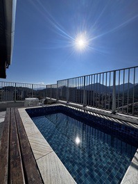 Cobertura duplex piscina Martim de Sá Caraguatatuba - Até 12 pessoas