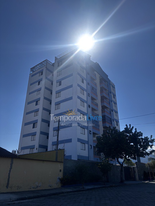Apartamento para aluguel de temporada em Caraguatatuba (Martim de Sá)