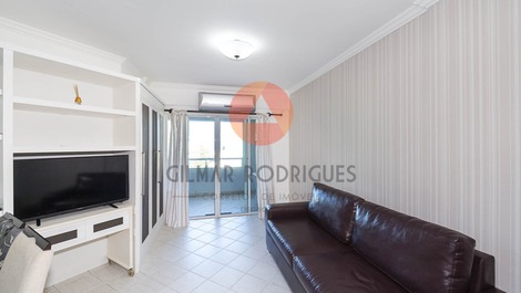 Apartamento em Mariscal com 3 dormitórios