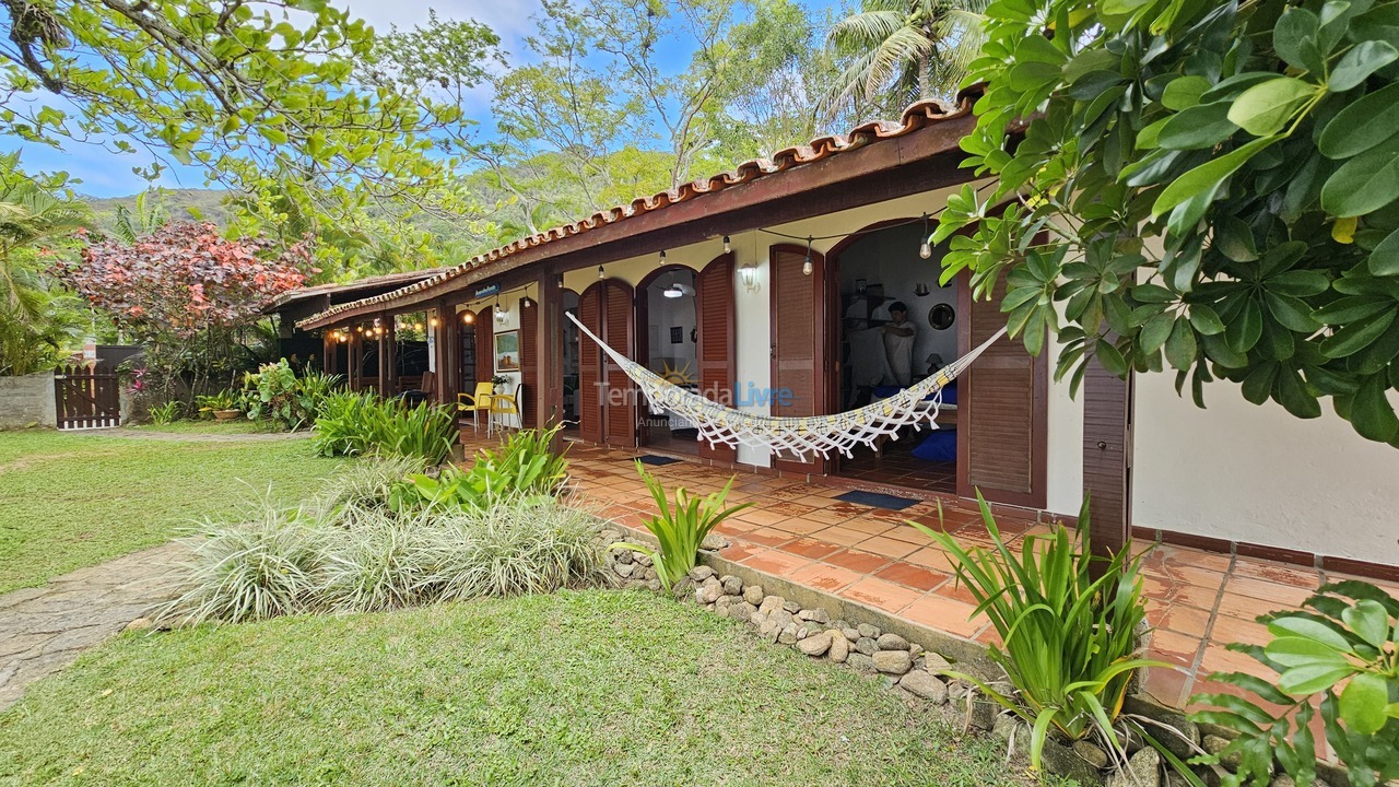 Casa para alquiler de vacaciones em Ubatuba (Praia da Fortaleza)