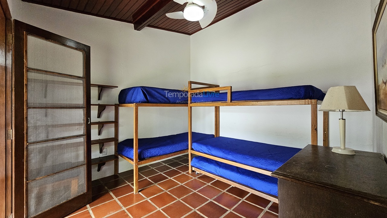 Casa para alquiler de vacaciones em Ubatuba (Praia da Fortaleza)