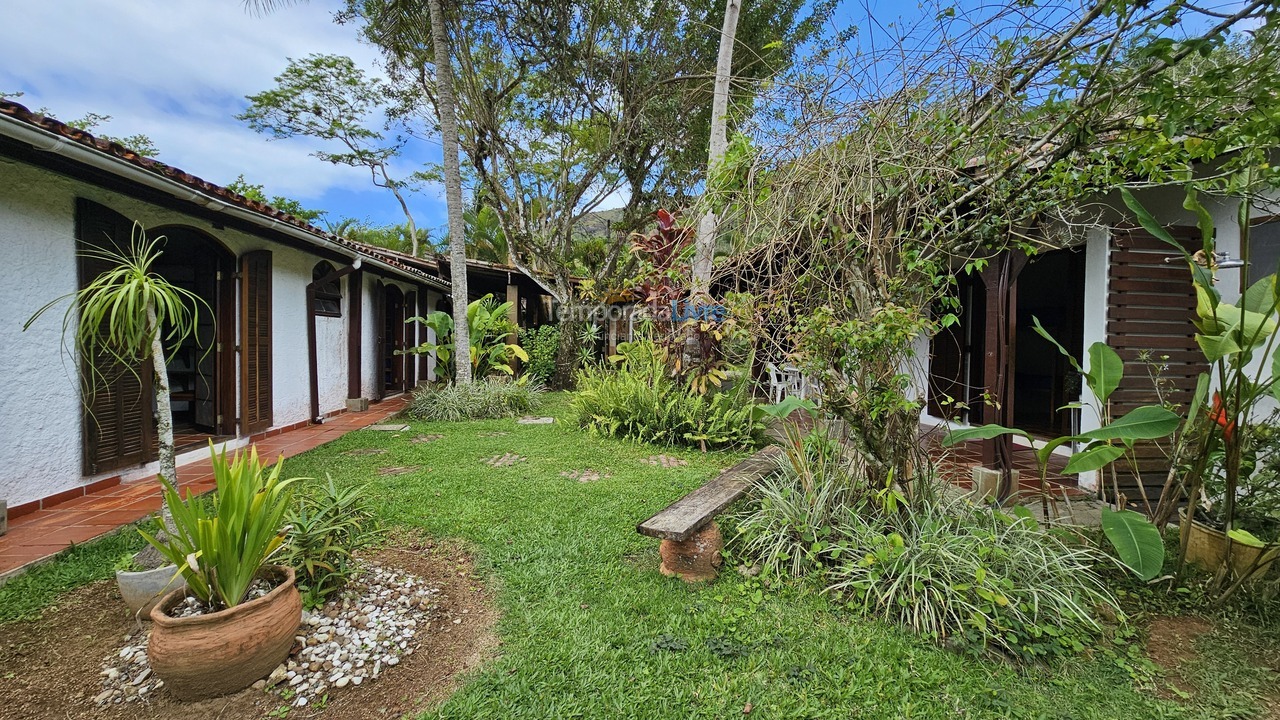Casa para alquiler de vacaciones em Ubatuba (Praia da Fortaleza)