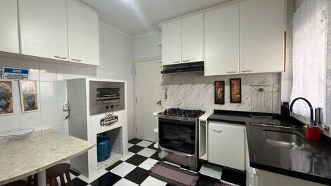 Beachfront apartment near Pitangueiras Beach and Enseada Beach
