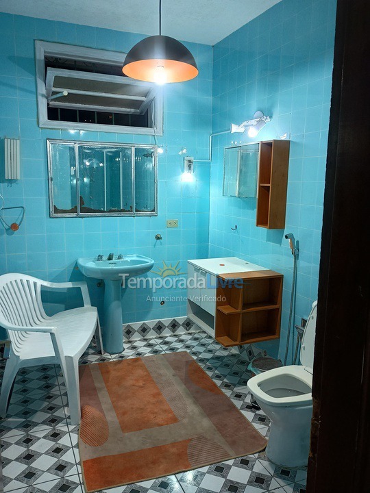 Casa para aluguel de temporada em Guarujá (Enseada)