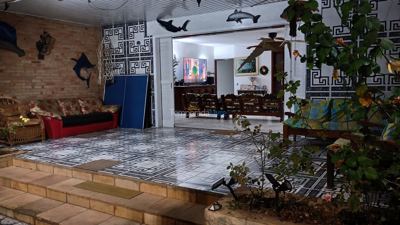 Casa para aluguel de temporada em Guarujá (Enseada)