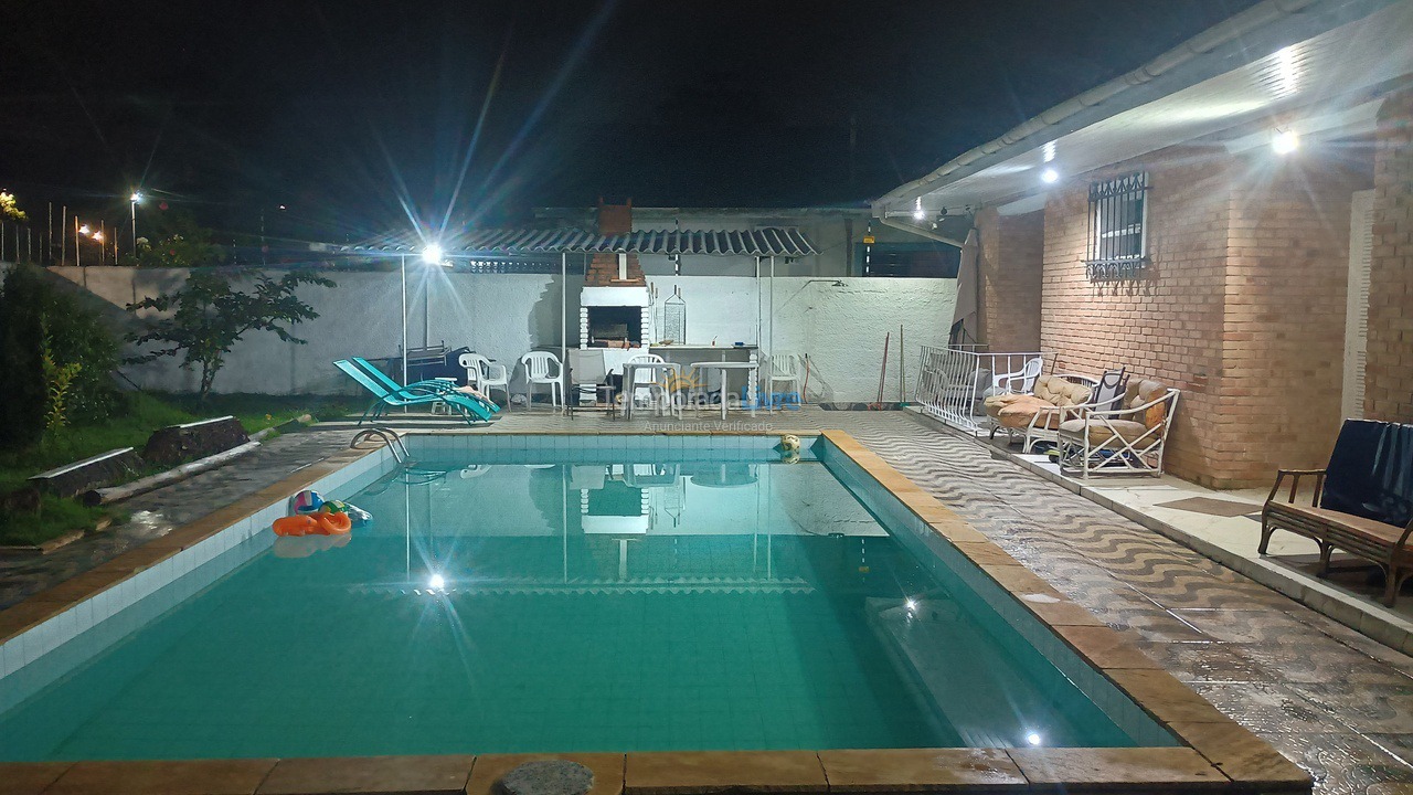 Casa para aluguel de temporada em Guarujá (Enseada)