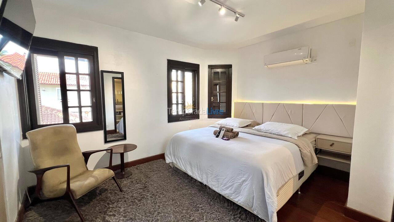 Casa para aluguel de temporada em Florianopolis (Jurerê Internacional)